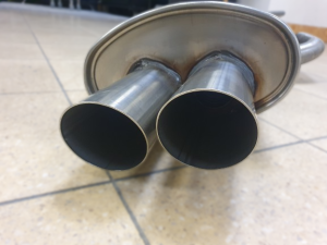 Edelstahl Endschalldämpfer BMW 5er Limo E39 - 2x70mm